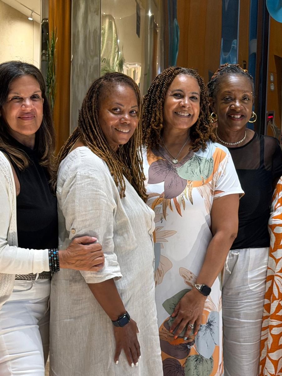 Members together at The Ocean Club Panama